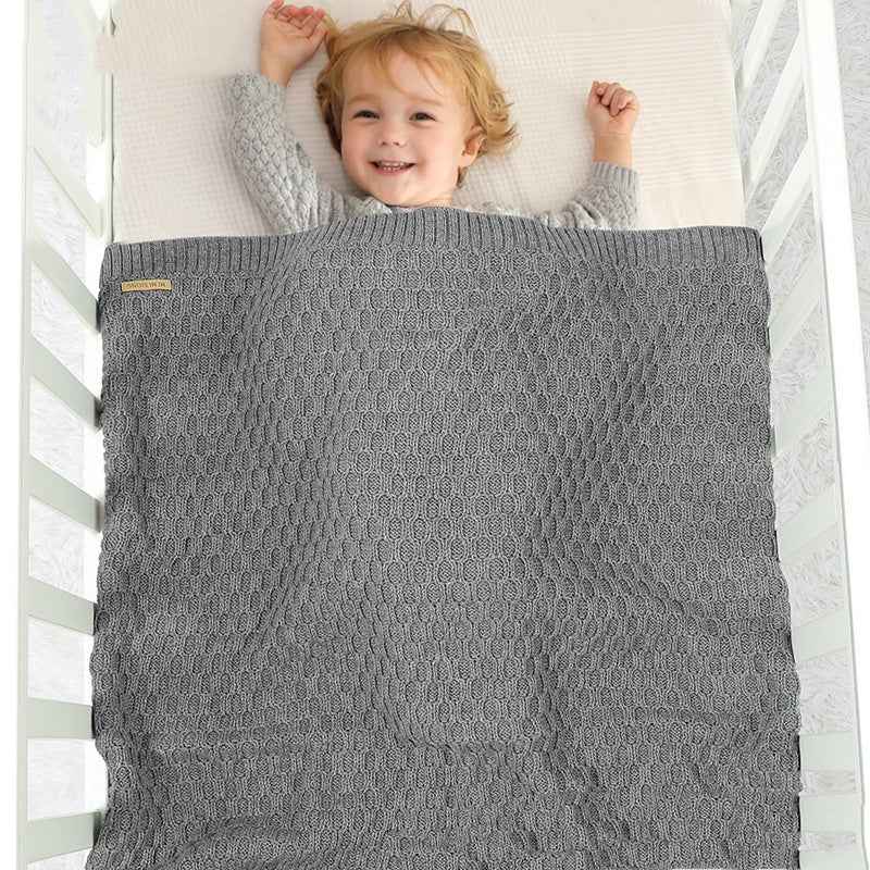 Solid Color Three-dimensional Lines Infant Hug Blanket
